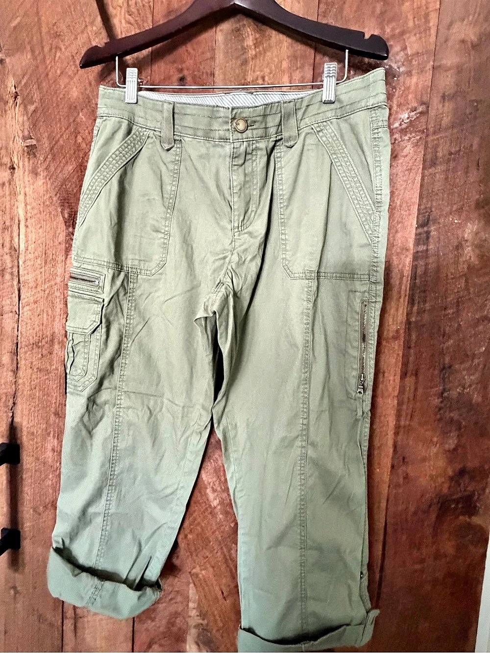 Natural Reflection Women's Cargo Capris Green Size 12